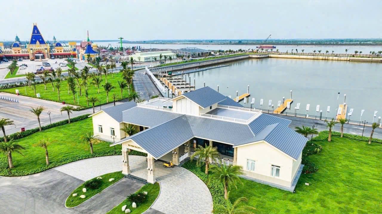 Bến du thuyền Vinhomes Royal Island - Tiến độ xây dựng thực tế 2 Bến du thuyền Vinhomes Royal Island